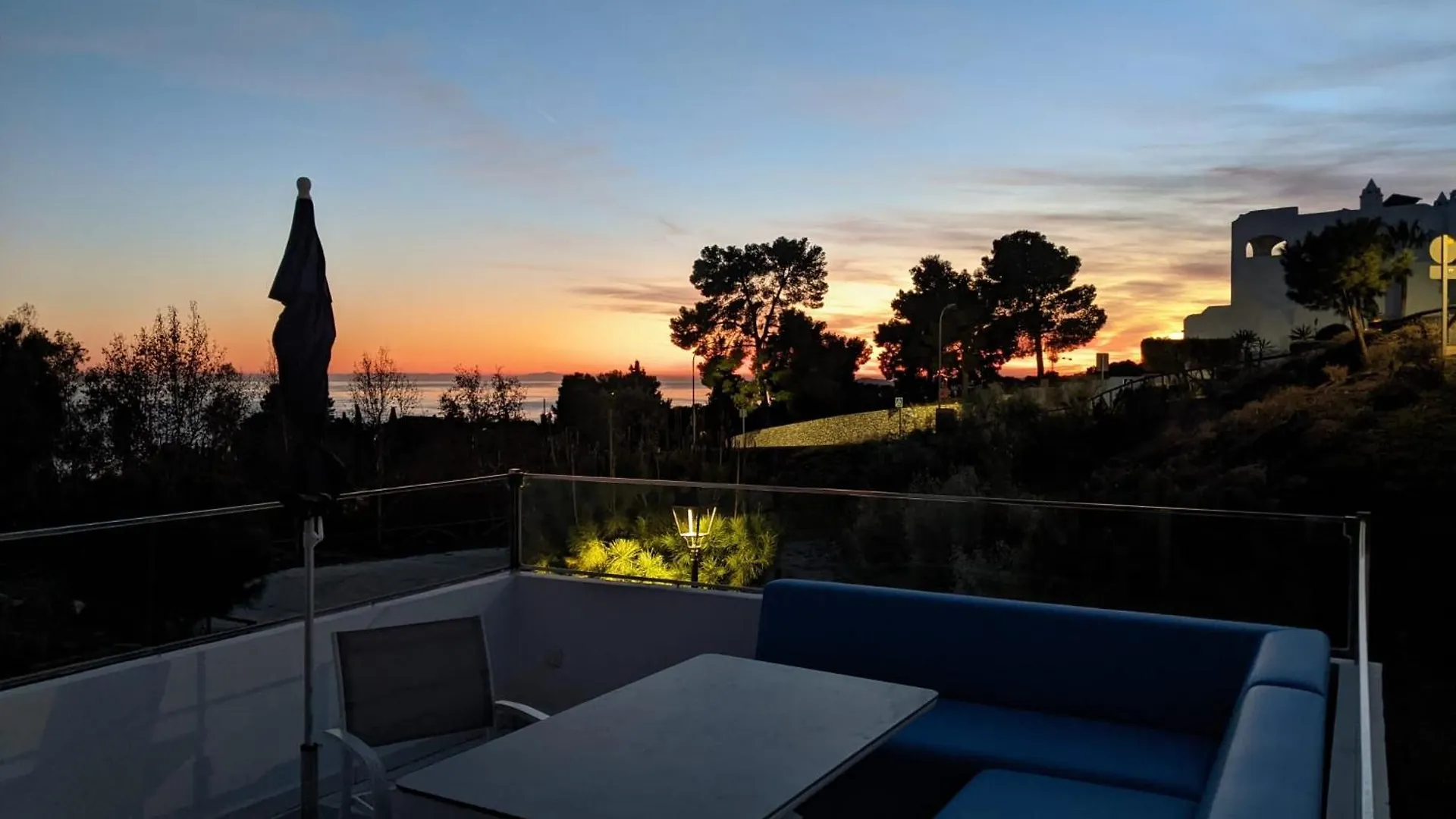 Chic Escape, 5 Room Modern Villa Benalmadena