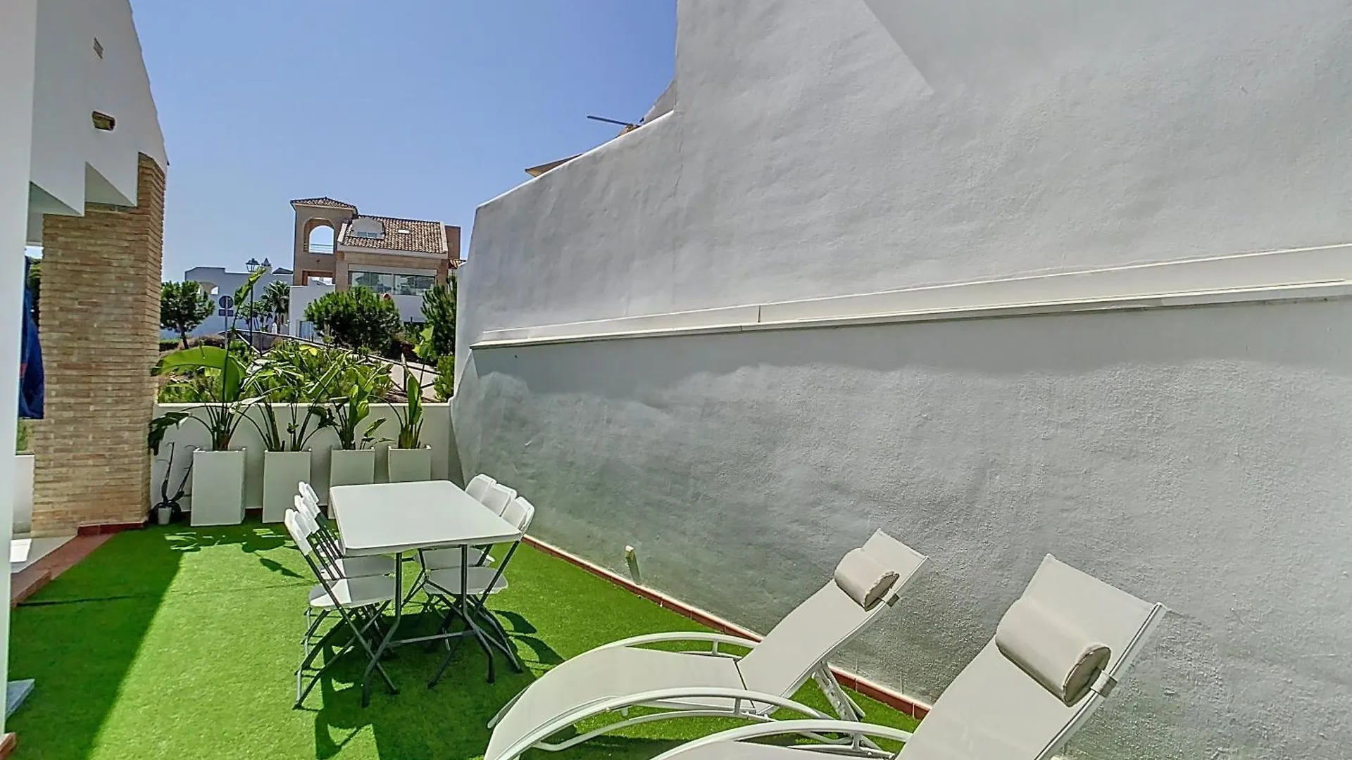Chic Escape, 5 Room Modern Villa Benalmadena