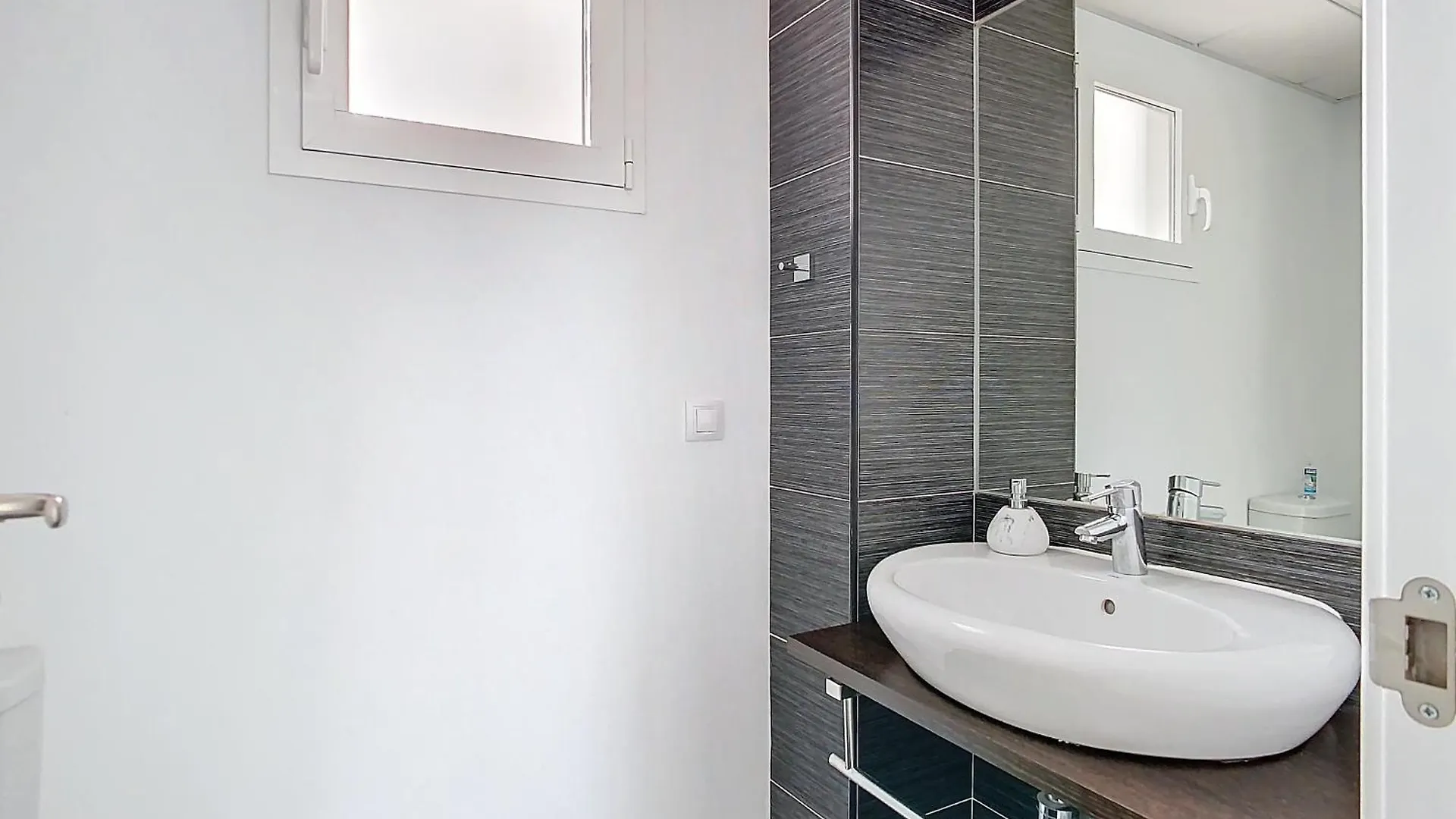 Chic Escape, 5 Room Modern Villa Benalmadena